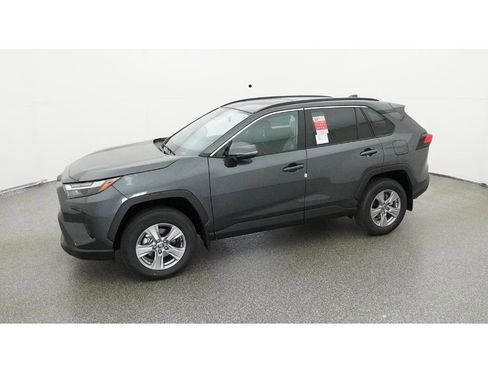 Used 2025 Toyota RAV4 XLE w/ Convenience Package FWD image 2