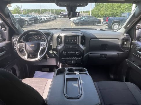 Certified 2022 Chevrolet Silverado 1500 Custom w/ Safety Confidence Package AWD/4WD image 18