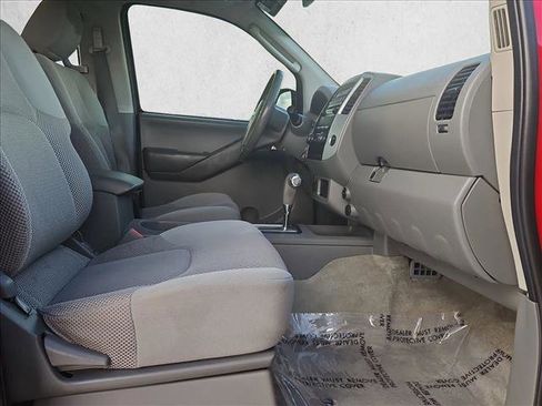 Used 2011 Nissan Frontier SV w/ SV Premium Utility Pkg image 19