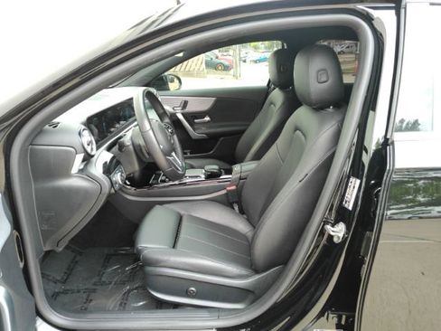Used 2022 Mercedes-Benz A 220 image 12
