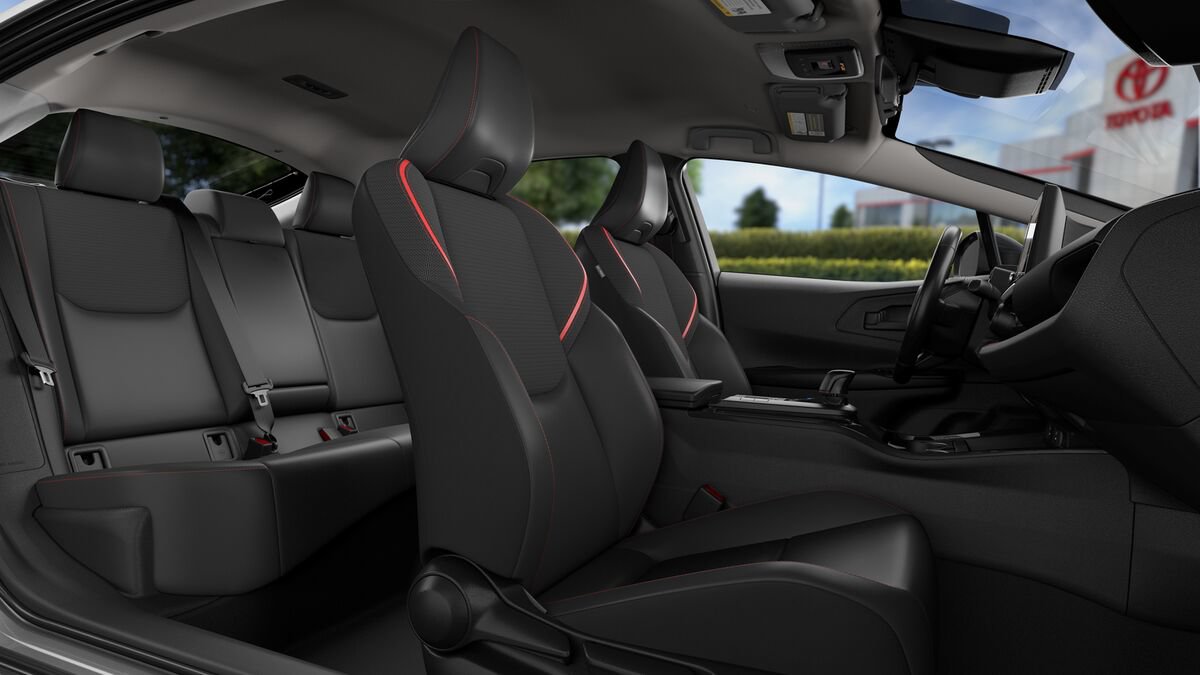 New 2027 Toyota Prius Plug-In Hybrid FWD image 23