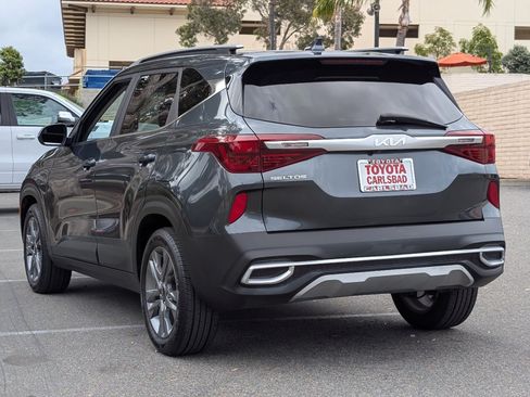 Used 2023 Kia Seltos S w/ Navigation Package FWD image 12