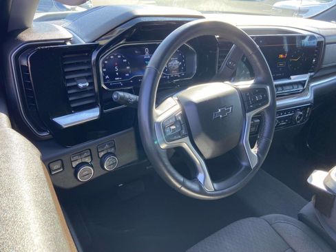 Certified 2022 Chevrolet Silverado 1500 RST w/ Z71 Off-Road Package image 2