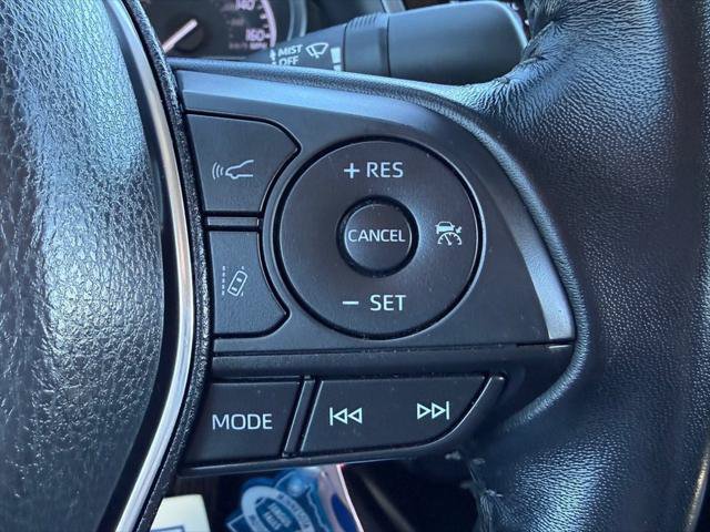Used 2019 Toyota Camry SE FWD image 16