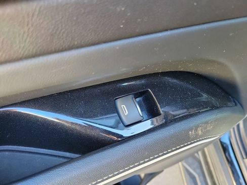 Used 2023 Cadillac Escalade Sport image 16