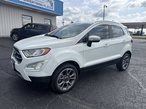 Used 2019 Ford EcoSport Titanium image 2