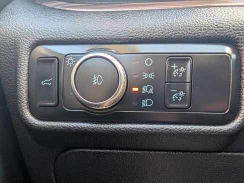 Used 2020 Ford Explorer Limited AWD/4WD image 20