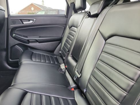 Used 2024 Ford Edge SEL w/ Convenience Package image 12