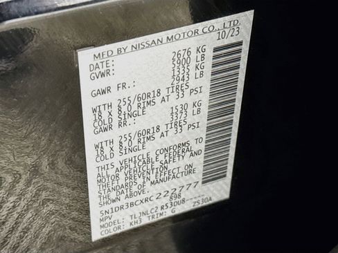 Used 2024 Nissan Pathfinder SV AWD/4WD image 30