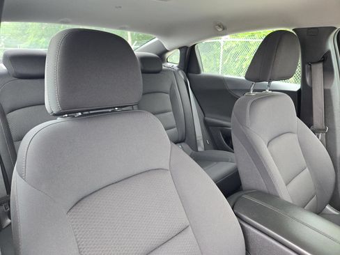 Used 2024 Chevrolet Malibu LT FWD image 30
