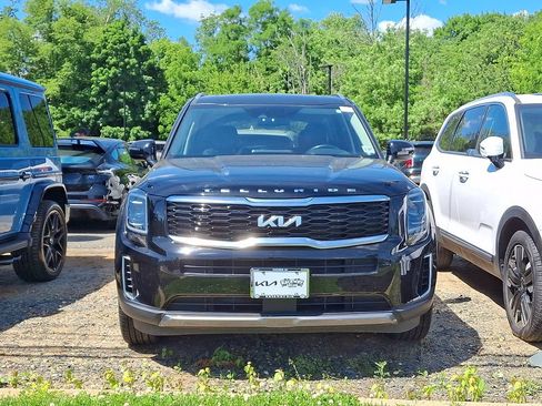 Certified 2022 Kia Telluride S AWD/4WD image 2