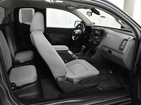 Used 2018 GMC Canyon 4x4 Extended Cab w/ Trailering Package image 16