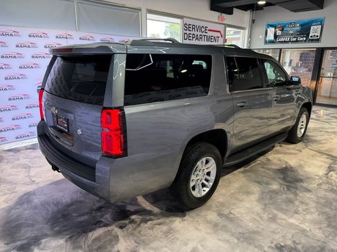 Used 2018 Chevrolet Suburban LT AWD/4WD image 9