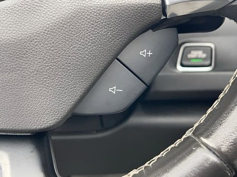 Used 2022 Chevrolet Camaro LT image 22