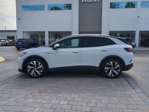 Certified 2021 Volkswagen ID.4 Pro S w/ Gradient Package image 6