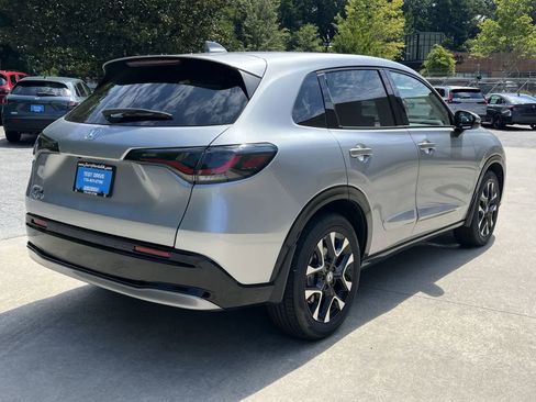 New 2026 Honda HR-V EX-L image 4