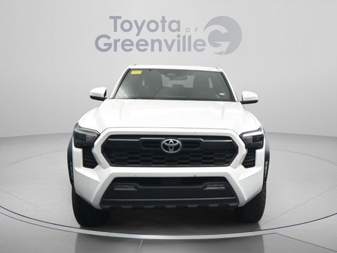 Certified 2024 Toyota Tacoma TRD Off-Road AWD/4WD image 21