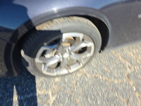 Used 2023 Chevrolet Malibu LT image 12