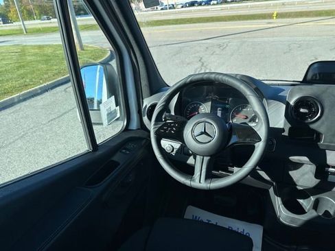 Used 2026 Mercedes-Benz Sprinter 2500 image 23