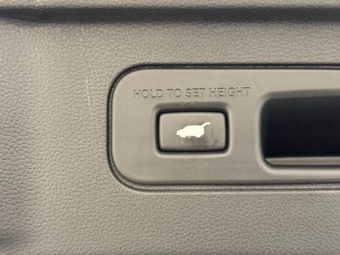 Used 2023 Honda Pilot Elite image 5