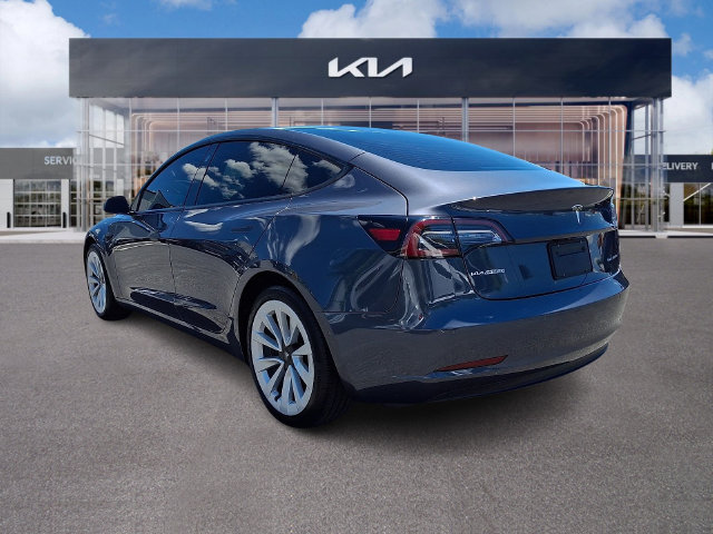 Used 2022 Tesla Model 3 Long Range AWD/4WD image 4