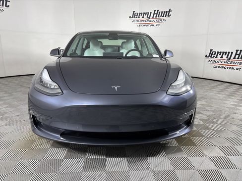 Used 2020 Tesla Model 3 Performance image 2