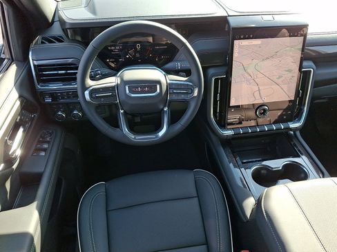 New 2026 GMC Yukon Elevation w/ LPO, Floor Liner Package AWD/4WD image 11