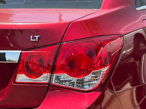 Used 2012 Chevrolet Cruze LT FWD image 16