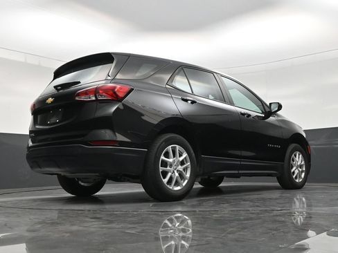 Used 2024 Chevrolet Equinox LS FWD image 23