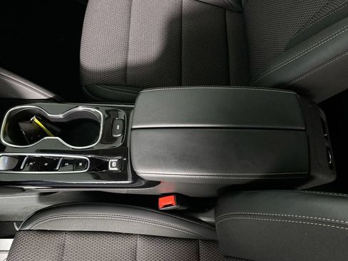Certified 2023 Buick Envision Preferred w/ Sport Touring Package AWD/4WD image 20