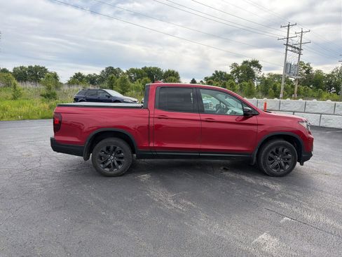 Used 2023 Honda Ridgeline Sport image 7