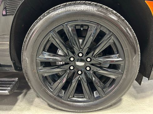 Used 2021 Cadillac Escalade Sport w/ Driver Assist Tech Package image 26