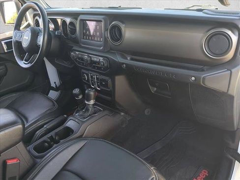Used 2018 Jeep Wrangler Unlimited Sport S AWD/4WD image 22