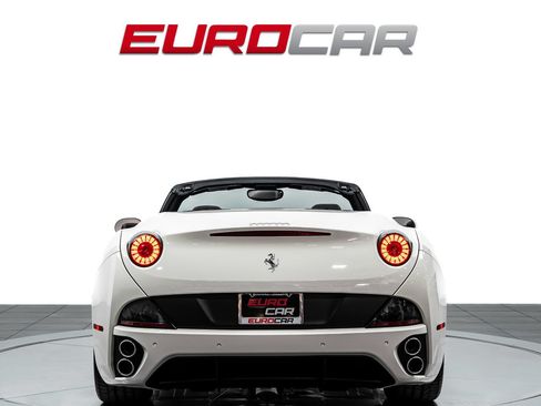 Used 2013 Ferrari California RWD image 5