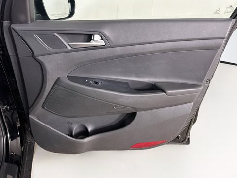 Used 2021 Hyundai Tucson Limited w/ Cargo Package FWD image 31