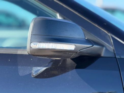 Used 2019 Ford Explorer XLT w/ Equipment Group 202A image 9