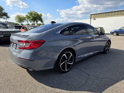Used 2022 Honda Accord Sport image 3