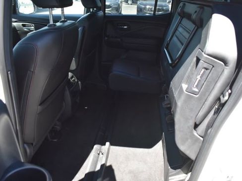 Used 2023 Honda Ridgeline Black Edition image 34