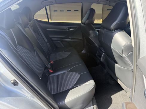 Used 2022 Toyota Camry SE w/ Convenience Package image 19