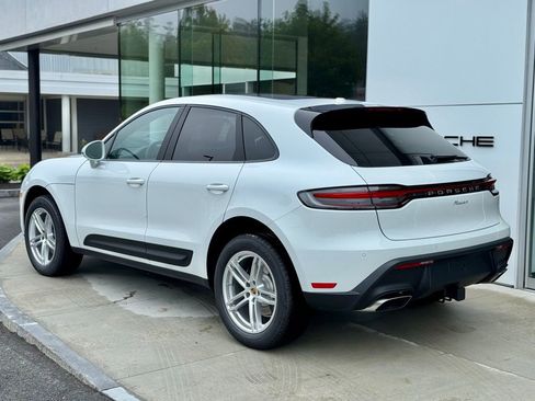 New 2025 Porsche Macan image 3