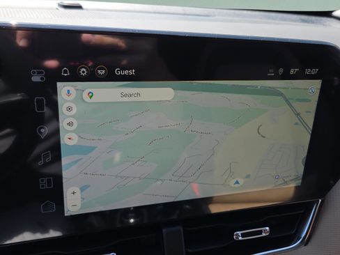 New 2026 Chevrolet Equinox ACTIV w/ LPO, Floor Liner Package image 24