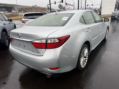 Used 2013 Lexus ES 350 w/ Luxury Pkg image 6