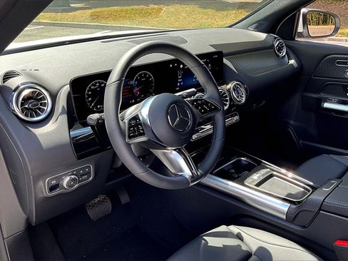 New 2026 Mercedes-Benz GLA 250 4MATIC image 6