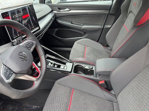 New 2026 Volkswagen GTI SE image 9