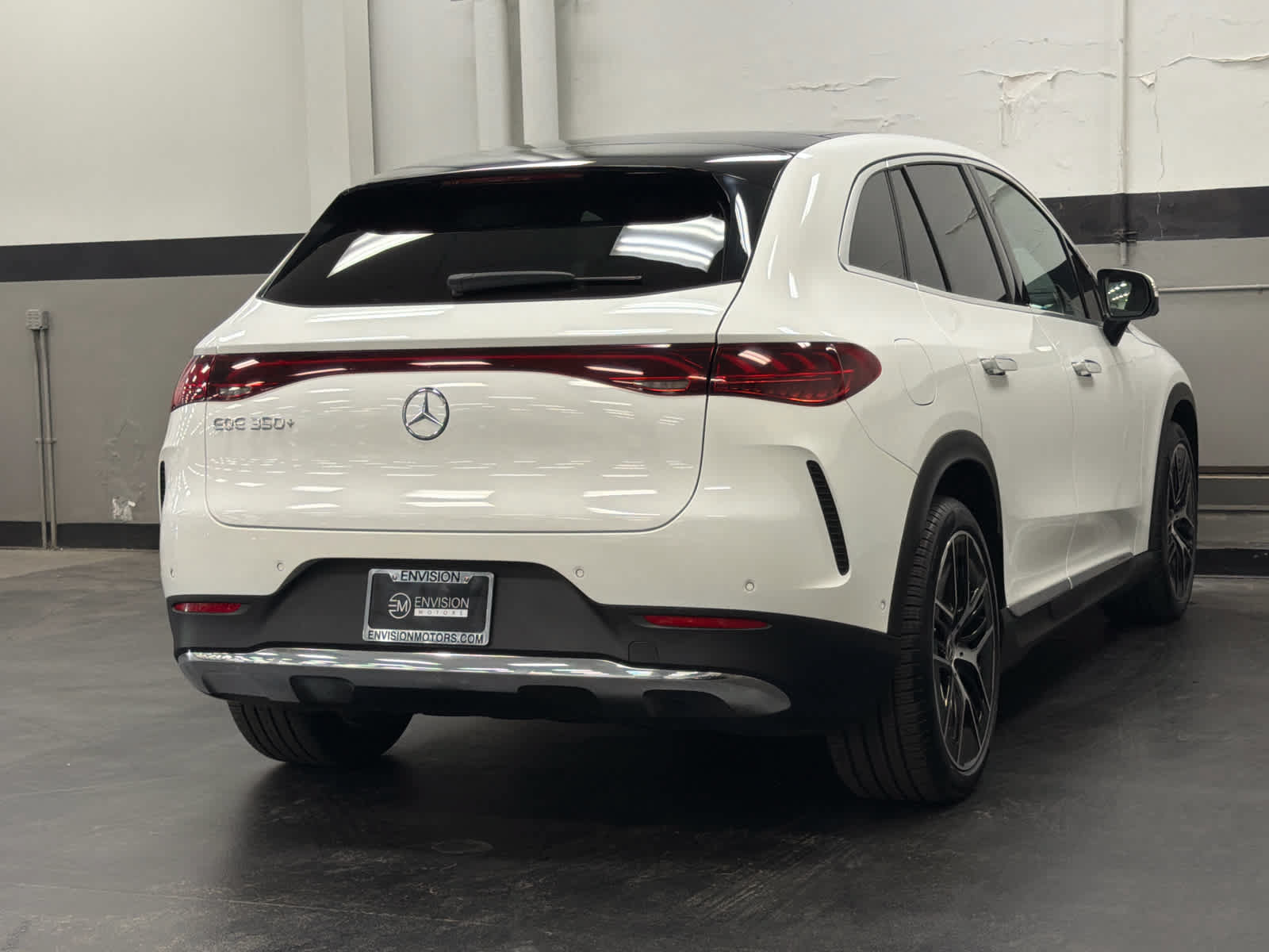 Used 2023 Mercedes-Benz EQE 350+ SUV image 12