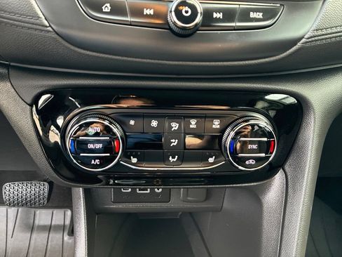 Used 2023 Buick Encore GX Select w/ Sport Touring Package AWD/4WD image 18
