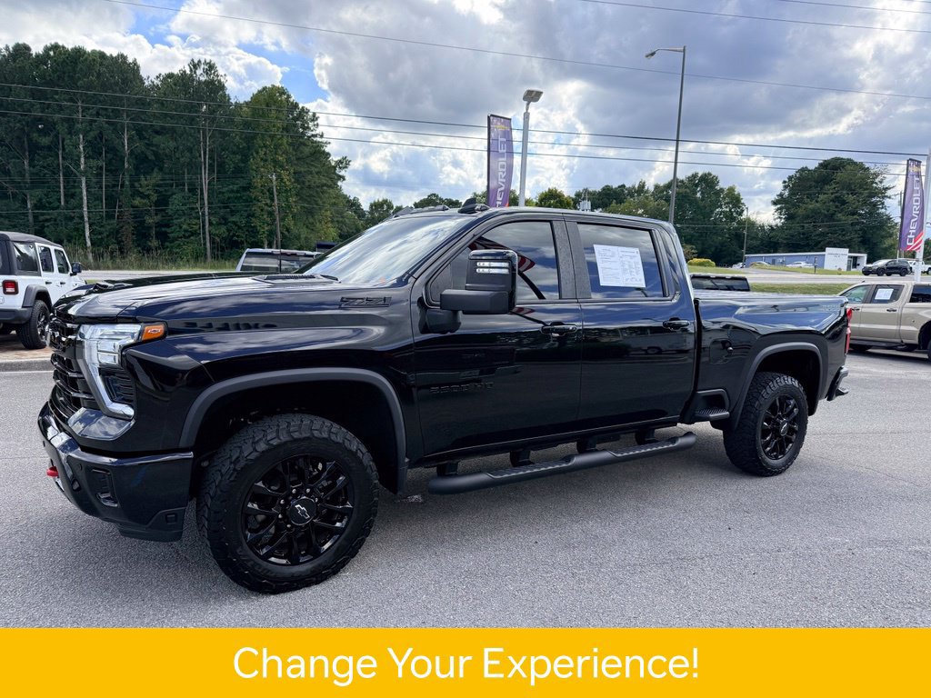 Used 2025 Chevrolet Silverado 2500 LT w/ Trail Boss Package AWD/4WD image 2