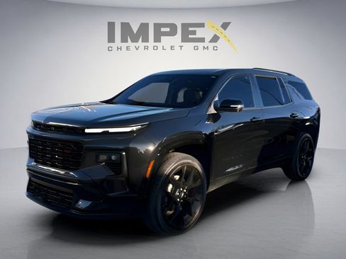 Used 2024 Chevrolet Traverse RS w/ LPO, Floor Liner Package AWD/4WD image 1