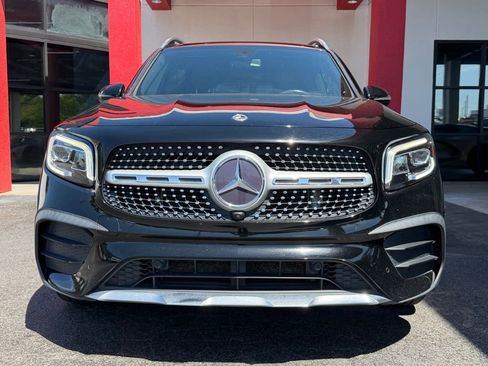 Used 2022 Mercedes-Benz GLB 250 image 2