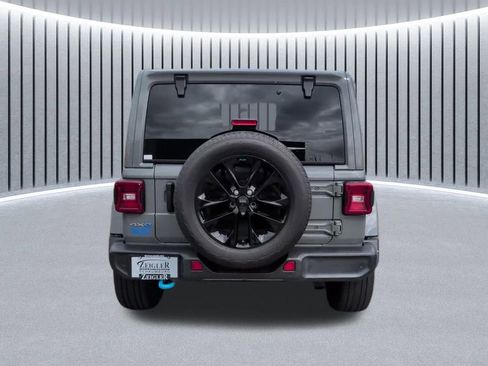 Certified 2022 Jeep Wrangler Unlimited Sahara w/ Cold Weather Group AWD/4WD image 11